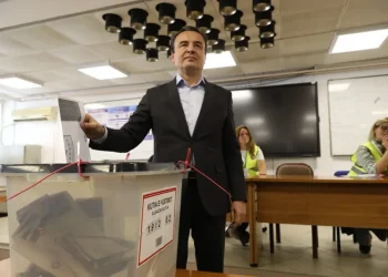 Numërohen mbi 70 për qind e votave në Kosovë, LVV-ja kryeson por nuk krijon dot qeverinë e vetme