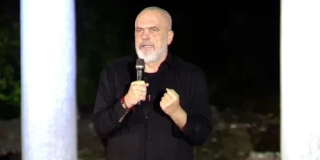 Rama sulmon sërish influencerët: Dalin me lloj-lloj kremrash dhe përhapin gënjeshtra për ‘like’ dhe ‘followers’!