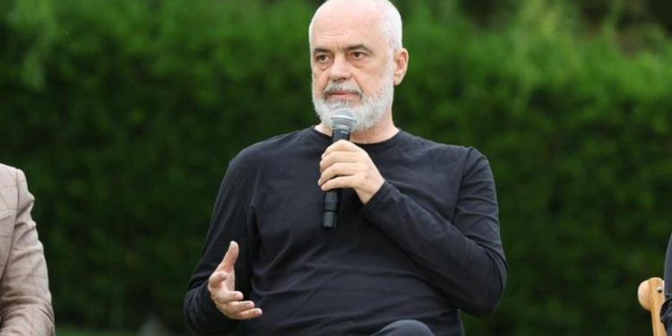 “Greqia shitet tek të huajt, ne na kanë futur xixat nga të katër anët”, Rama: Nuk do e pranojmë këtë vetëprapakthim!