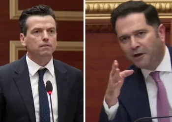 Ministri Malaj i nxori listën e kompanive, shpërthen Shehaj: S’ju vjen turp, merreni me familjen time; përjashtohet nga seanca!