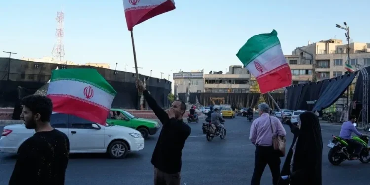 Zbardhen detajet e paktit: Irani lëshime për programin bërthamor, SHBA mban trupat në rajon