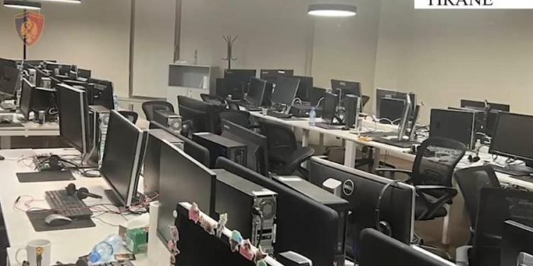 Aksion i ri kundër ‘kërpudhave’ të mashtrimit, goditen dy call center-a pranë Liqenit të Thatë!