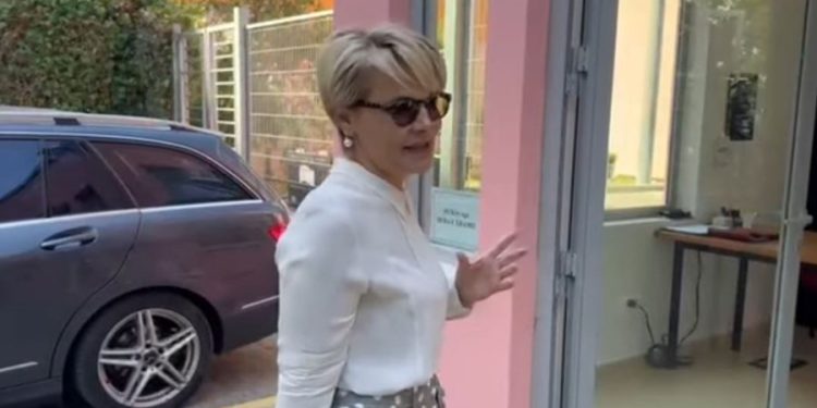 Foto/ Kryemadhi nxjerr mesazhet me Ramën: Na bashkon shija, shija dhe shija! Është çudi më vete