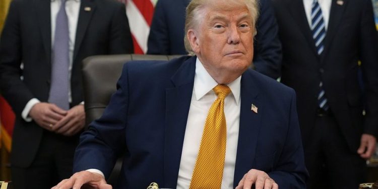 Trump ironizon Starmerin: Nuk kishim të bënim me Winston Churchill-in