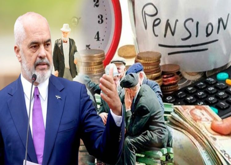 300 lekë për të ‘shuar’ revoltën/ Manovra e Ramës, indekson pensionet dhe josh me kredi të buta administratën