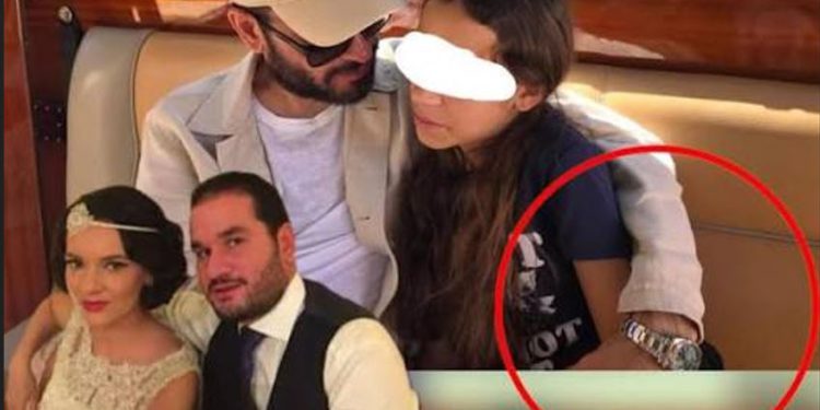 Burri i Elisa Spiropalit shfaqet me ROLEX, ndërkohë shqiptarët protestojnë kundër korrupsionit