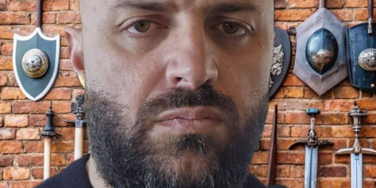 8 vepra penale në 8 vite, Rama nxjerr “CV” e Edviol Kulluri, një prej firmëtarëve të protestës: Sorrat dhe korbat kanë marrë përfundimisht peng flamingot