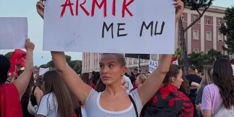 ‘Më duhen 20 mijë euro në muaj’, Dea Vieri shpall Ramën armik përjetë, Rizarta Hoxha mëson emrin e Presidentit. Dea Mishel bën zbulimin: Jam budallaqe
