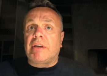 “Janë hapur mbi 1 mijë adresa false”/ Karamuço: Protesta në Tiranë po shfrytëzohet nga qarqe të errëta