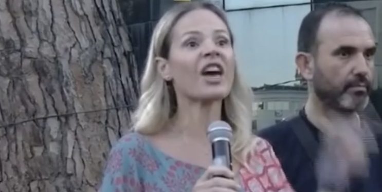 ‘Tronditet’ Rama, Ola Xama në ballë të protestës për rrëzimin e qeverisë. Vilë mbi prona të grabitura?