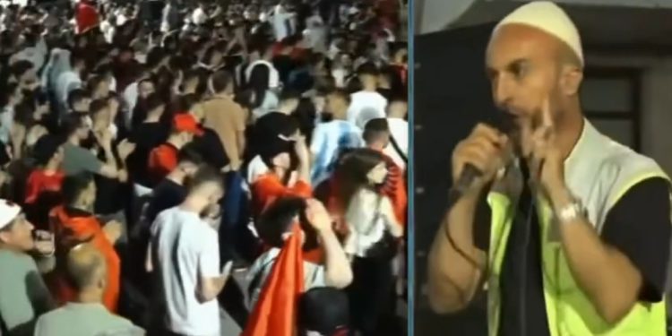 Organizatori i protestës Arben Kola thirrje për rrethimin e SPAK-ut, shfaqen persona të maskuar, akte dhune dhe sulme seksuale ndaj vajzave e grave