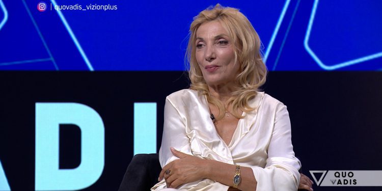 “Doja të vija në finale, por kur pashë puthjen me Ilirin…”, Moza rrëfen bisedën me partnerin pas Ferma VIP