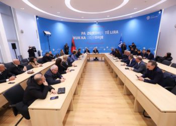 Gruaja deputetit të PD që bleu një apartament 1.2 milionë euro, mbi 3 milionë euro pasuri të paluajtshme brenda vitit