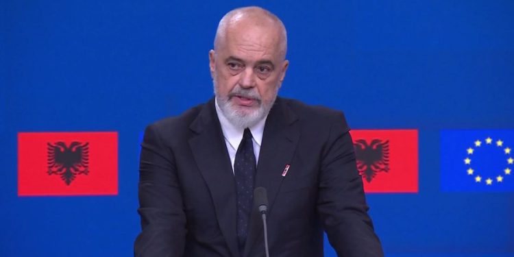Integrimi në BE/ Shqipëria hyn në një fazë tjetër, mbyll tre kapitujt e parë negociues; Drejtësia mbetet “problem”