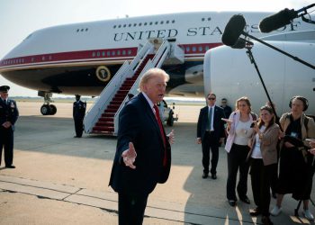 SHBA rikthen bllokadën ndaj Iranit, Trump vendos tarifë në Hormuz: Anijet duhet të na paguajnë 20 për qind