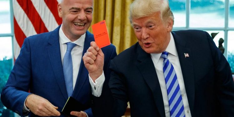 Kur futbolli del në ankandin e miliardave!