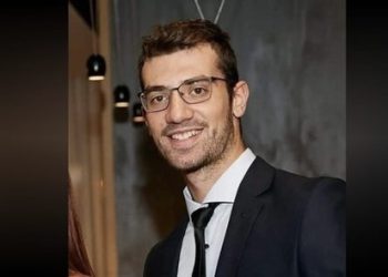 Albanian Marketing Academy, kurse profesionale apo kurse për “terrorizëm” online? Pronari i saj Enea Doku pjese e bandës linçuese të bizneseve