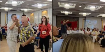 Plas sherri në mbledhjen e parë të Kuvendit të Protestës: Nuk jemi lajmëruar, nuk na jepet fjala