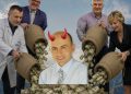 Ministri i Shëndetësisë, Klod Allajbeu, kalon nga “GoFoundMe” te tenderët e përjetshëm: Vartësit e tij gllabërojnë buxhetin e QSUT-së