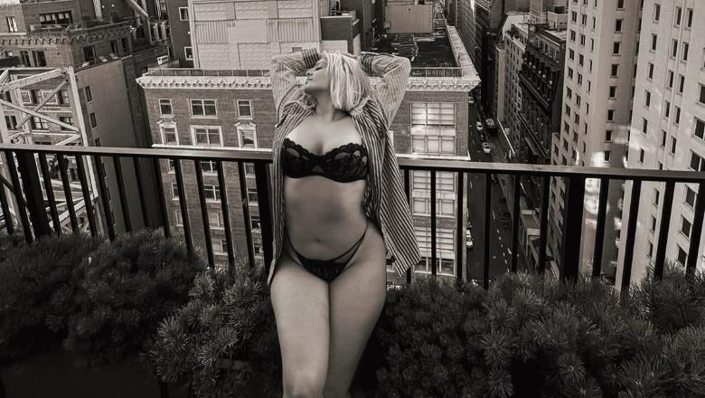 Bebe Rexha feston 37-vjetorin, ‘ndez’ rrjetin me pozat hot nga New York-u