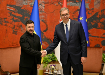 Zelensky kris marrëdhëniet Rusi-Serbi, Lavrov: E papranueshme që “vëllezërit” tanë të financojnë Ukrainën