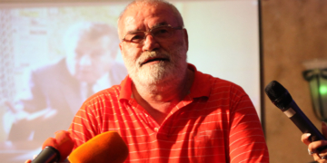 Edhe të lë prift, edhe të rruan mjekrën