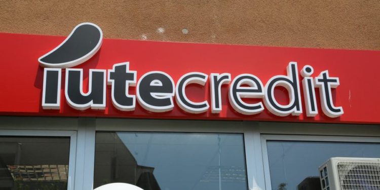 Si po zhvat Iute Credit qytetarët: Kredi të shpejta, interesa të larta dhe fitime miliona euro