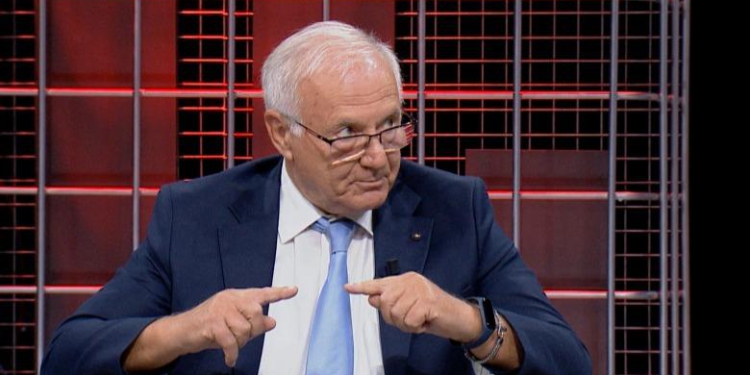 Ish-ambasadori për dënimet në Hagë: Vendim me ngarkesa të jashtëzakonshme politike, nuk u morën parasysh dëshmitë e 4 amerikanëve