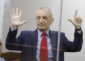 Ilir Meta del nga kafazi i qelqtë, Apeli pranon kërkesën që gjyqin ta ndjekë pranë avokatit