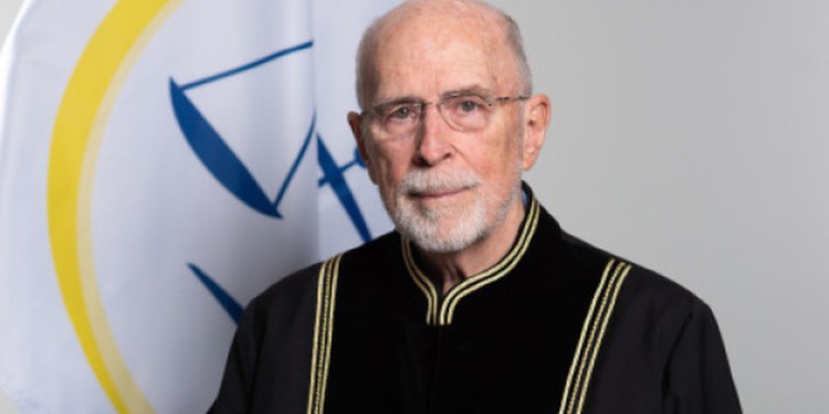 Kush është Charles Smith, amerikani që dënoi me 81 vjet burgim ish krerët e UÇK-së