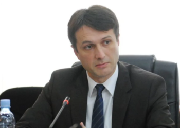“Trajtimi i Mlladiçit në Serbi: Ironi e madhe, po, çudi jo!”