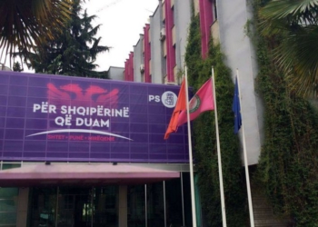 Deklarata e grave deputete të PS pas sulmeve ndaj kolegeve: Dhuna nuk është protestë, të rishikikohet protokolli i sigurisë
