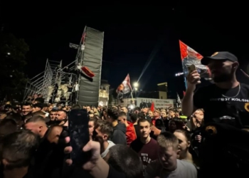 Vendimi i Hagës/ Qytetarët në shesh: Do të protestojmë dhe nuk do të heshtim për UÇK-në