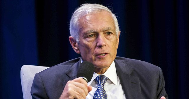 “Jam i shokuar dhe i zemëruar”/ Gjenerali i NATO-s, Wesley Clark: S’ka asnjë dëshmi që justifikon dënimin e krerëve të UÇK-së