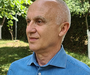 I dhuruan 110 mijë euro / Tarja i Korcës fsheh apartamente në Tiranë në emrin e baxhanakut, miliona euro pasuri me paratë e korrupsionit të tendera të ujësjellësit. Pse nuk lëviz SPAK-u?