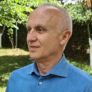 I dhuruan 110 mijë euro / Tarja i Korcës fsheh apartamente në Tiranë në emrin e baxhanakut, miliona euro pasuri me paratë e korrupsionit të tendera të ujësjellësit. Pse nuk lëviz SPAK-u?