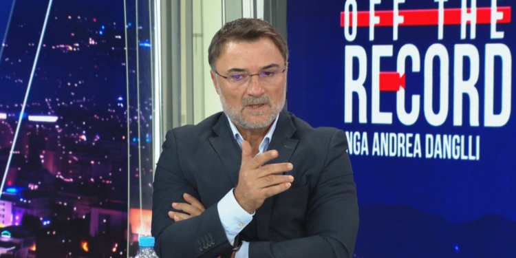 “Rikthim i psikozës diktatoriale”/ Alibeaj për aktin normativ: Rama i shpall luftë rrjeteve sociale, po e kthen shtetin në policor