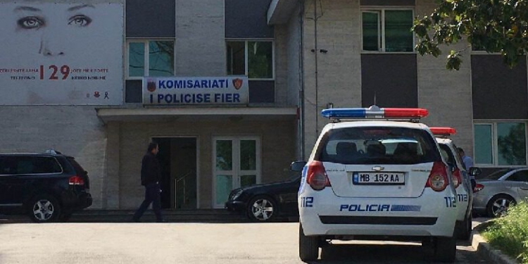 Akuzohej për shpërdorim detyre, arrestohet pas një muaji kërkimesh ish-juristi i Kadastrës në Fier!