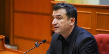 Pse u transferua Veliaj në burgun e Fierit? Gazetarja zbulon çfarë do të ndodhë gjatë 10 ditëve të ardhshme