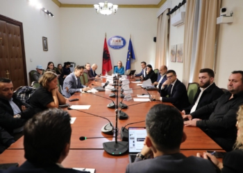 Projekti i Bypass-it Vaqarr–Farkë, komisioni parlamentar zhvillon seancë dëgjimore me banorët e prekur