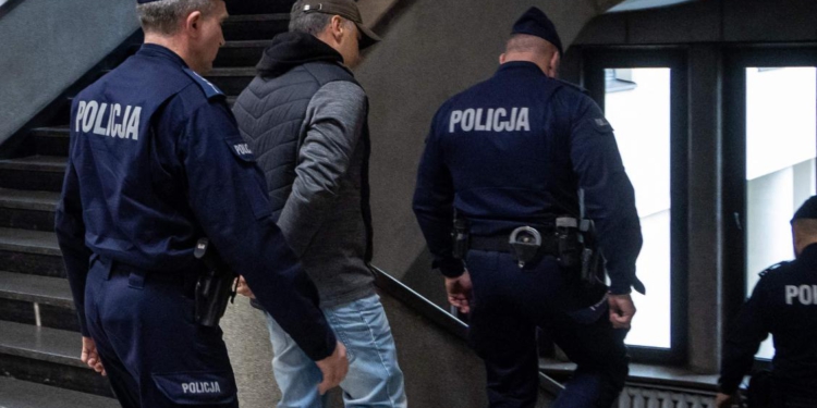 U kap duke fotografuar infrastrukturën hekurudhore, arrestohet një rus në Poloni: I shërbente inteligjencës së huaj