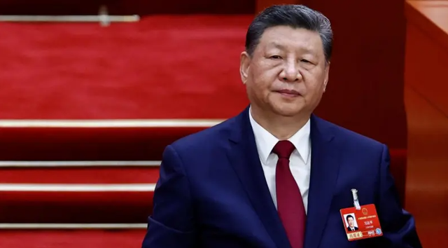 Xi spastron Partinë Komuniste të Kinës, largon 33 zyrtarë të lartë të saj gjatë një mbledhje
