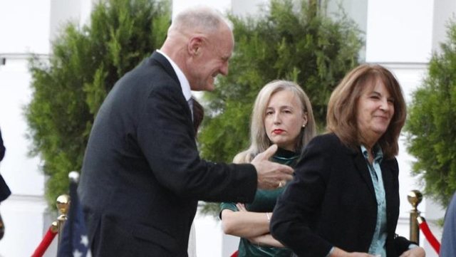 Ambasadori amerikan mbledh në pritje politikanë! Berisha mbetet non grata, Eric Wendt nuk e fton në ceremoni