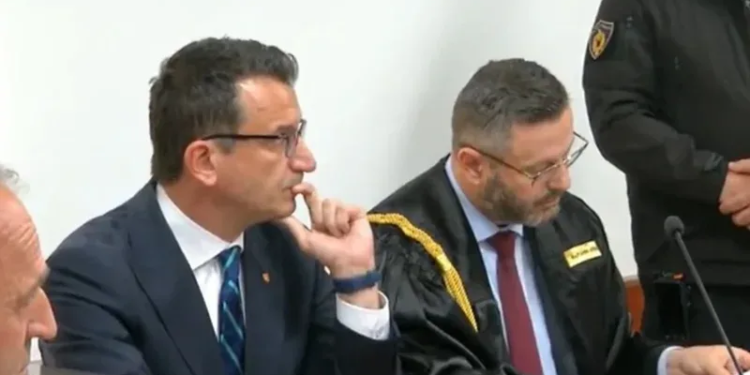 Avokati Plarent Ndreca nuk lejohet të takojë Veliajn në burgun e Fierit, gati kallëzimi penal ndaj punonjësve përgjegjës