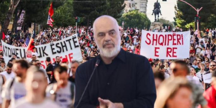 SHËNIM / Kujt t’ia japë dorëheqjen Rama?