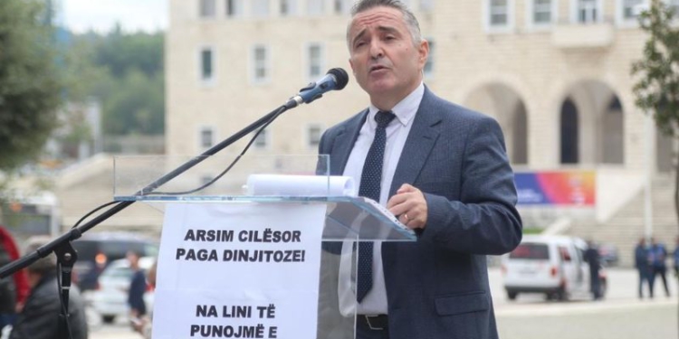 Nga drejtor i SHISH, te protesta kundër Ramës! Kush është Sandër Kovaçi?