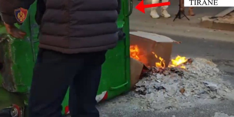 Arrestohen një grua dhe një djalë, Policia: Sulmuan Ministrinë e Arsimit dhe dogjën kazanë mbeturinash