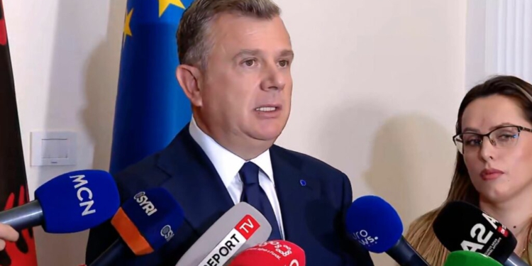 Lokalet 2027/ Begaj nis konsultimet, PS i vendos vetëm një kusht: Çdo datë, përveç 2 majit!