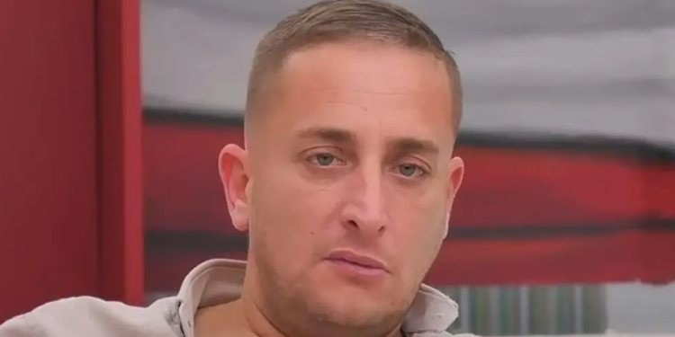 Mesazhet intime të Erion Isait në Instagram, Rez Veleshnja nuk kursen kolegun: Ke qenë pervers që te Portokallia
