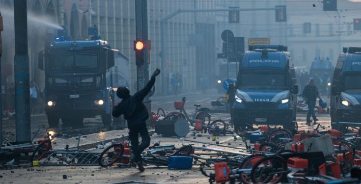 Edhe Italia përfshihet nga protestat, kaos dhe përleshje mes qytetarëve dhe policisë